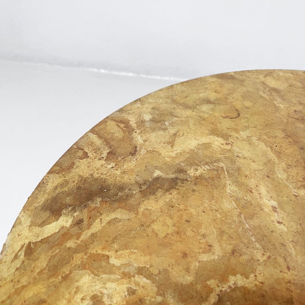 Tavolo da caffè in legno e ottone, 1960 ca.