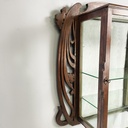 Vetrina da parete in legno e vetro, inizio 1900 ca.