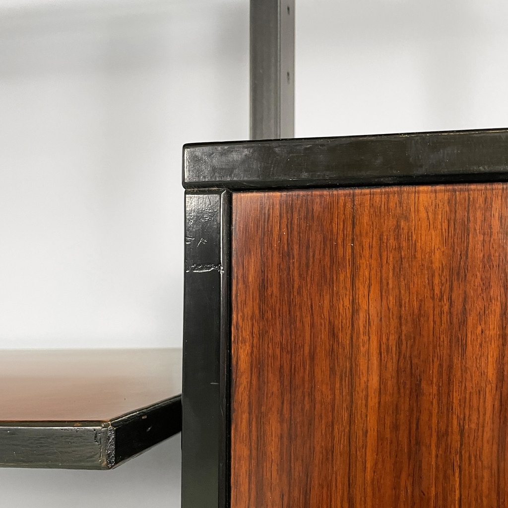 Libreria in legno e metallo nero, 1960 ca.