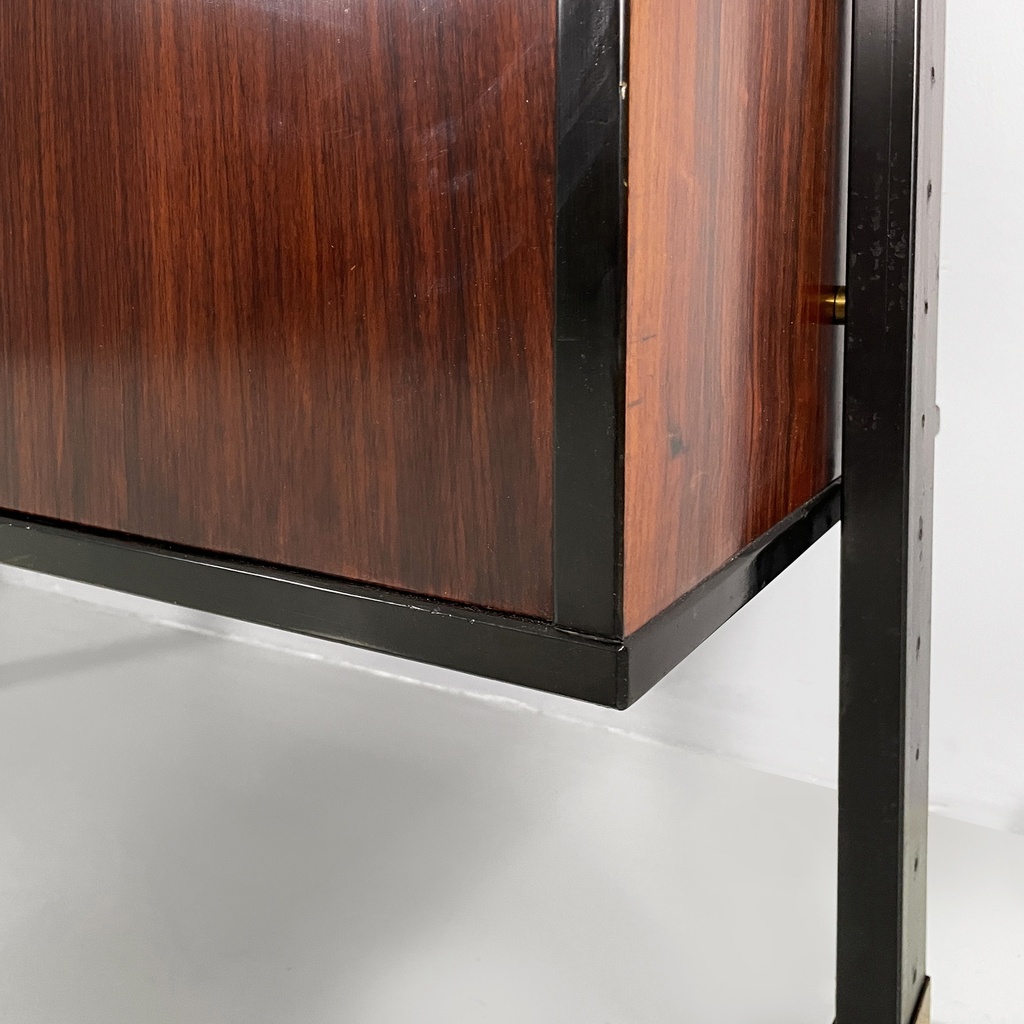 Libreria in legno e metallo nero, 1960 ca.