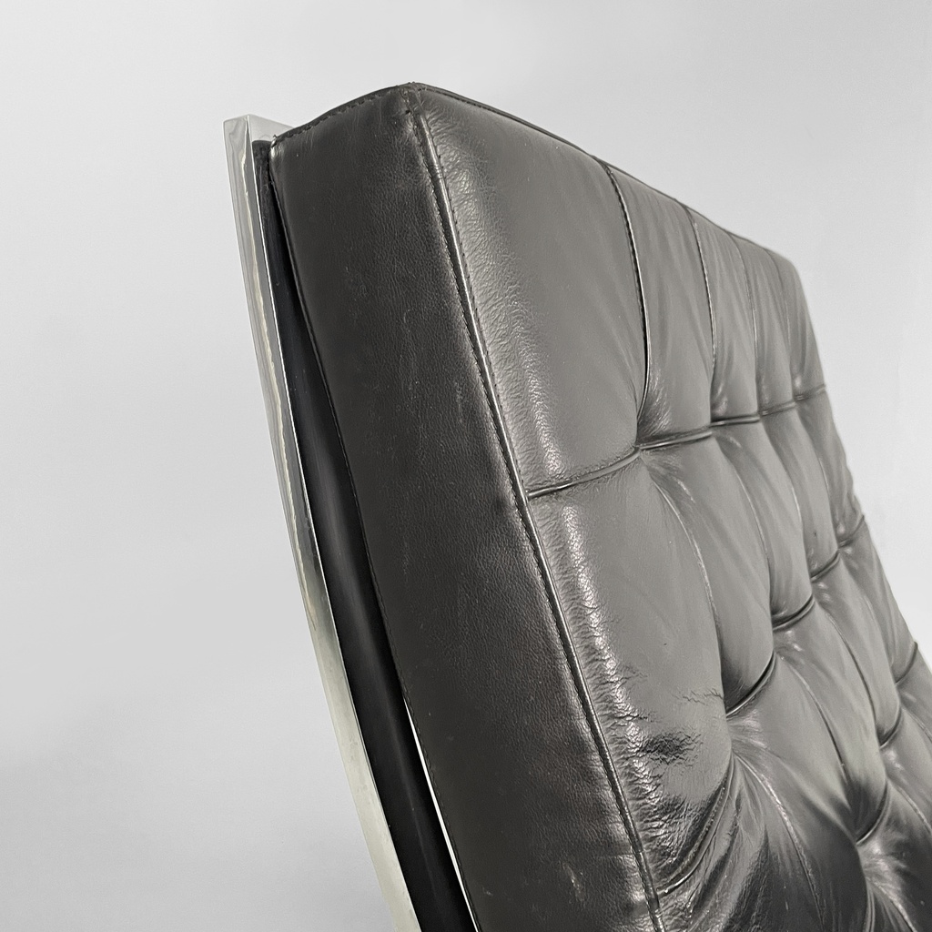 Poltrone in pelle nera e acciaio, 1970 ca.