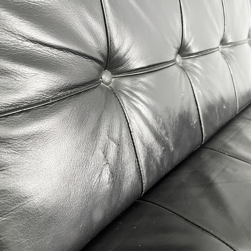 Poltrone in pelle nera e acciaio, 1970 ca.