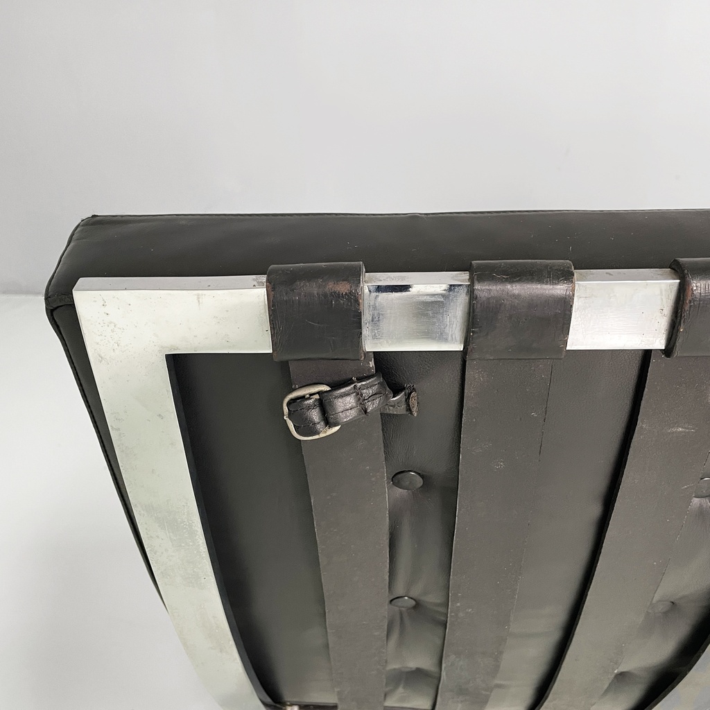 Poltrone in pelle nera e acciaio, 1970 ca.