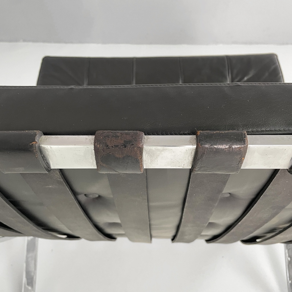 Poltrone in pelle nera e acciaio, 1970 ca.