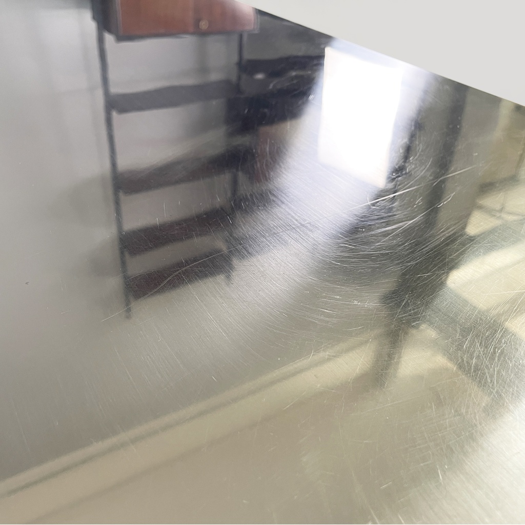 Tavolo da caffè in metallo, 1970 ca.