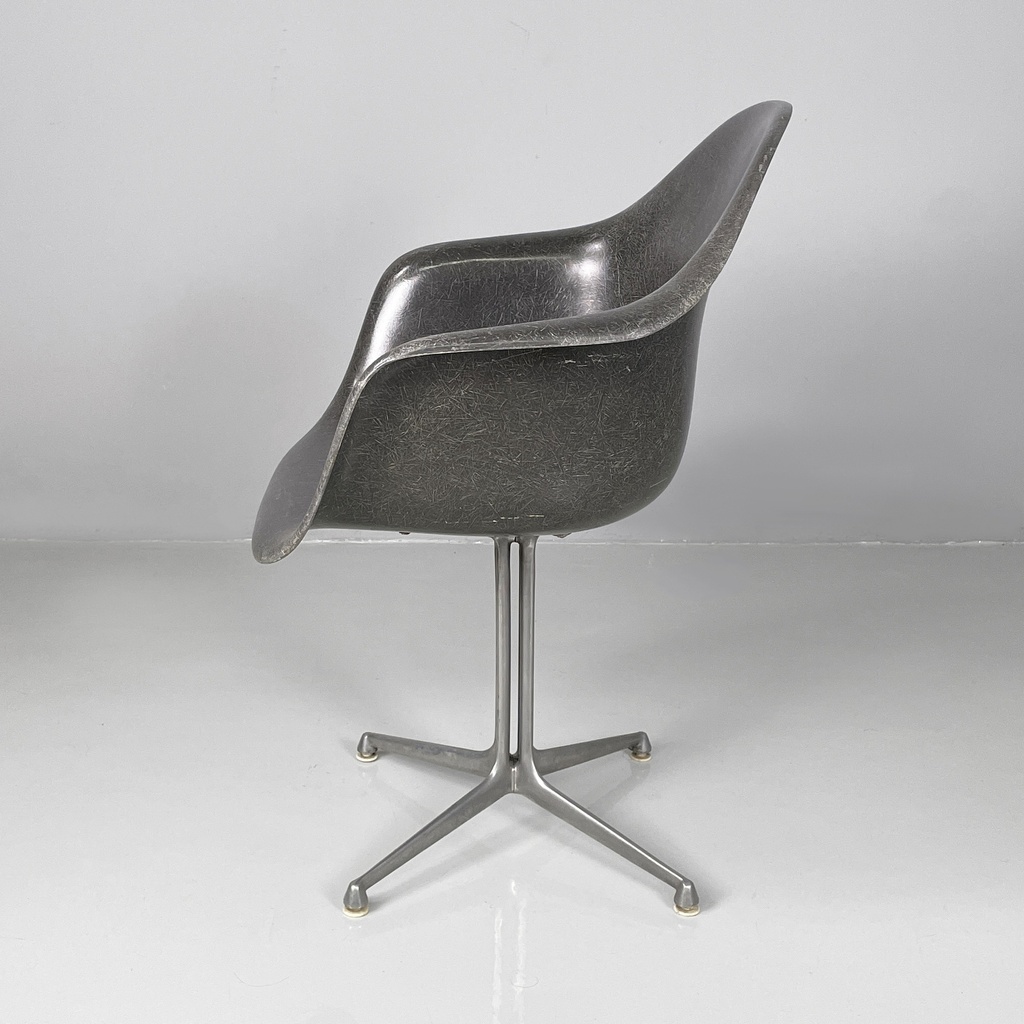 Poltrona La Fonda di Charles e Ray Eames per Herman Miller, 1960 ca.