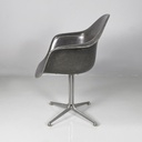 Poltrona La Fonda di Charles e Ray Eames per Herman Miller, 1960 ca.