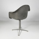Poltrona La Fonda di Charles e Ray Eames per Herman Miller, 1960 ca.