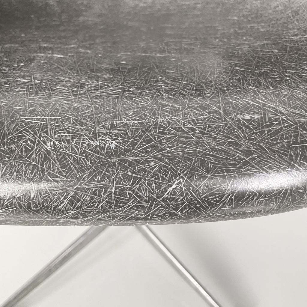 Poltrona La Fonda di Charles e Ray Eames per Herman Miller, 1960 ca.