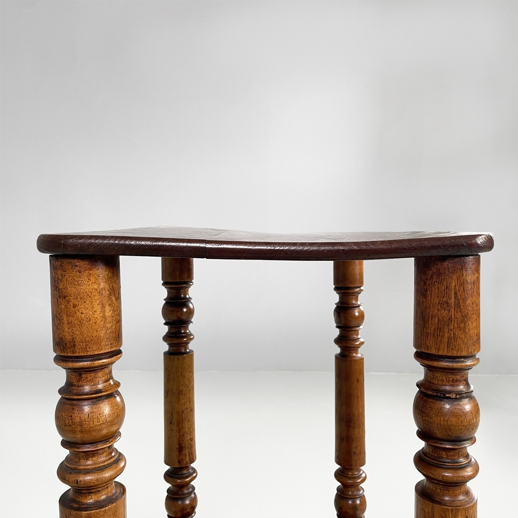 Tavolo da caffè in legno, metà 1800 ca.
