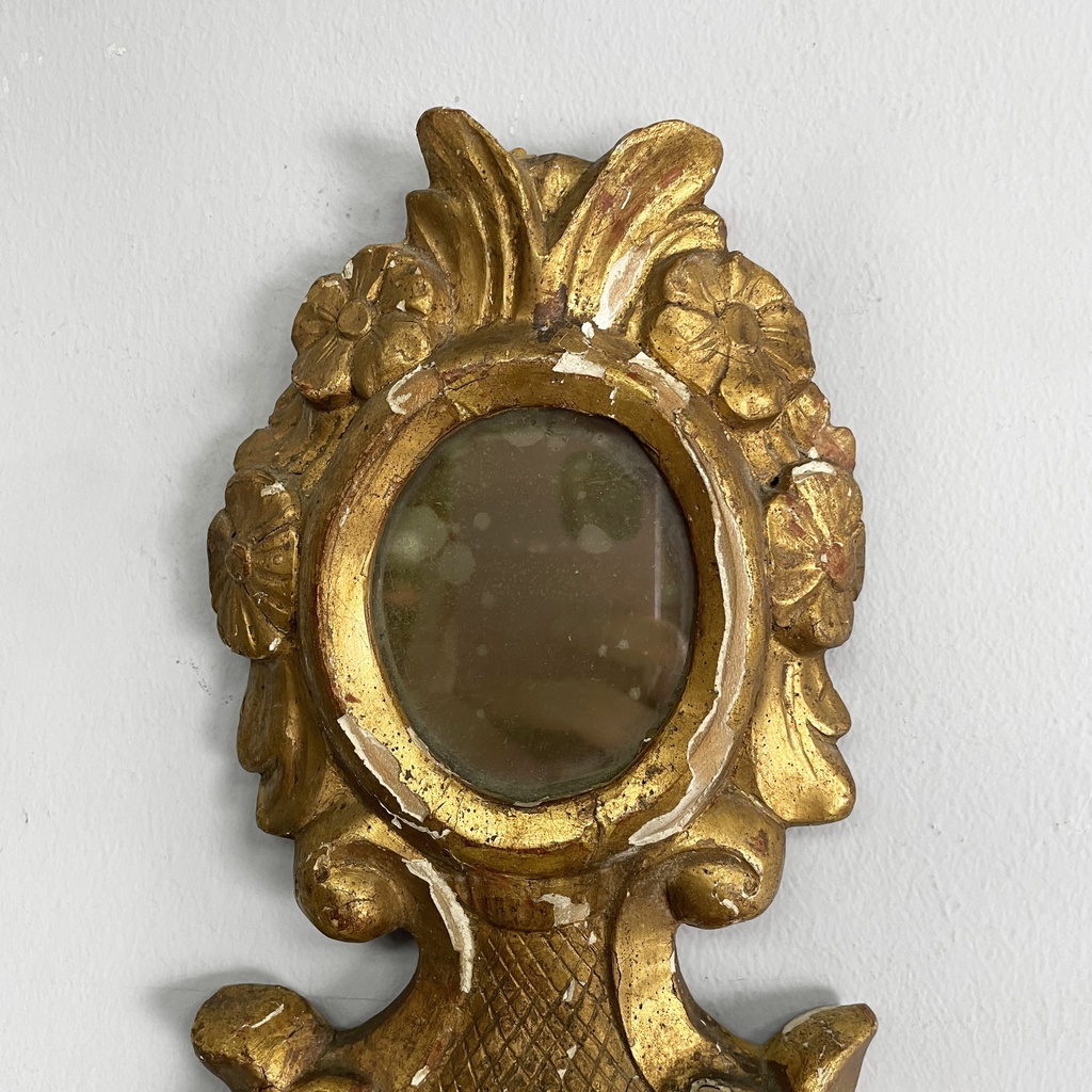 Applique in legno dorato e specchio, 1700 ca.