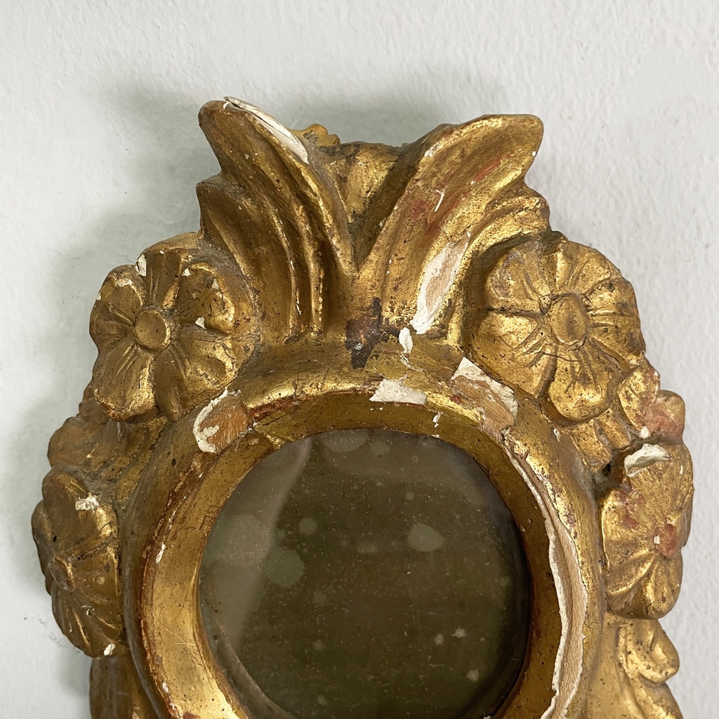 Applique in legno dorato e specchio, 1700 ca.