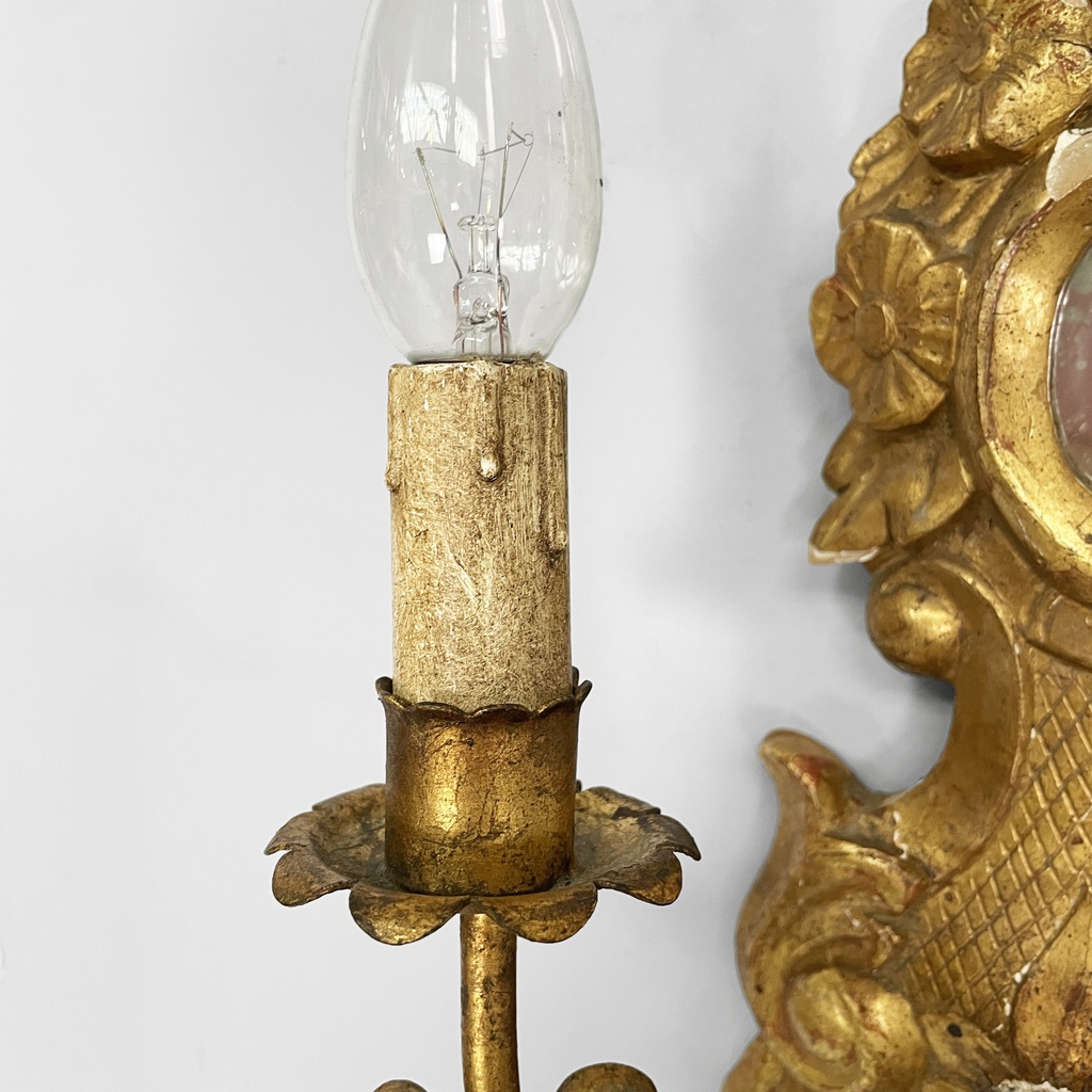 Applique in legno dorato e specchio, 1700 ca.