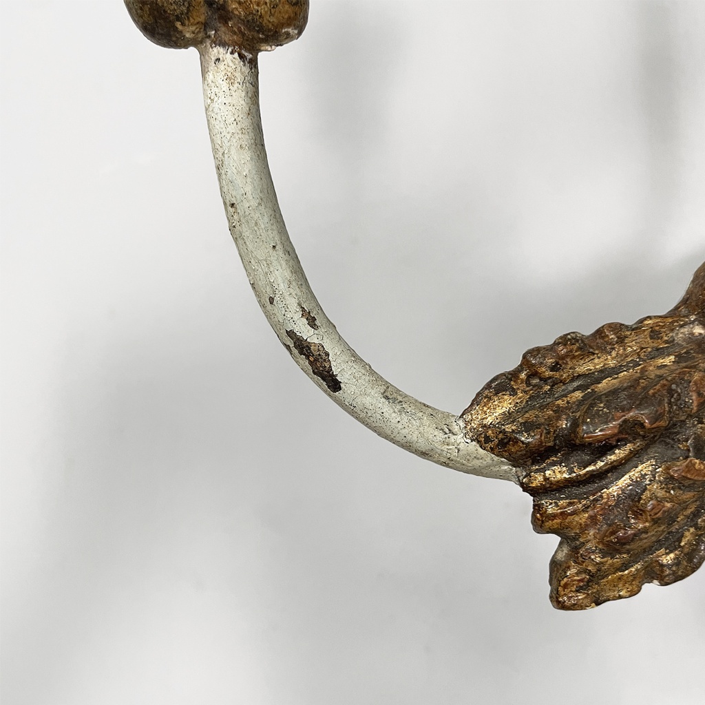 Applique in legno dorato, 1700 ca.