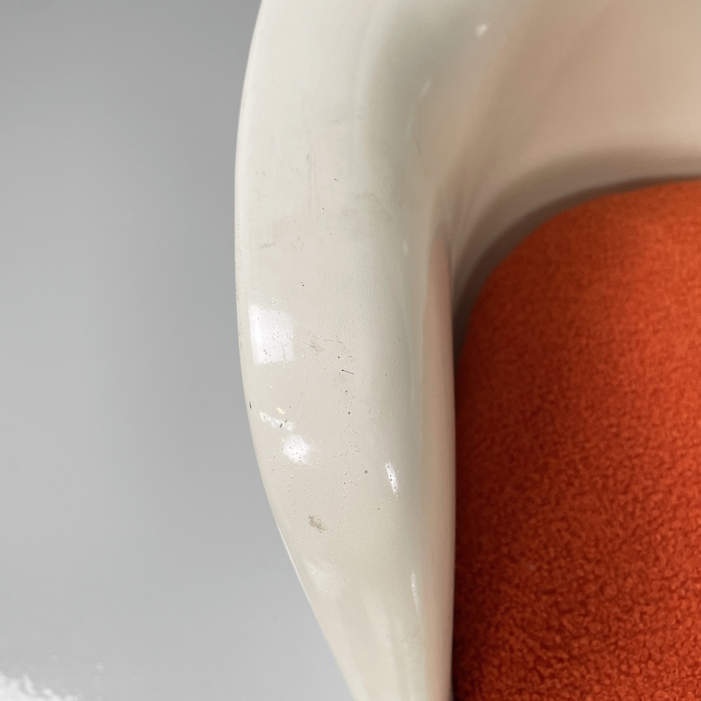 Sedia Tulip di Eerio Saarinen per Knoll, 1970 ca.