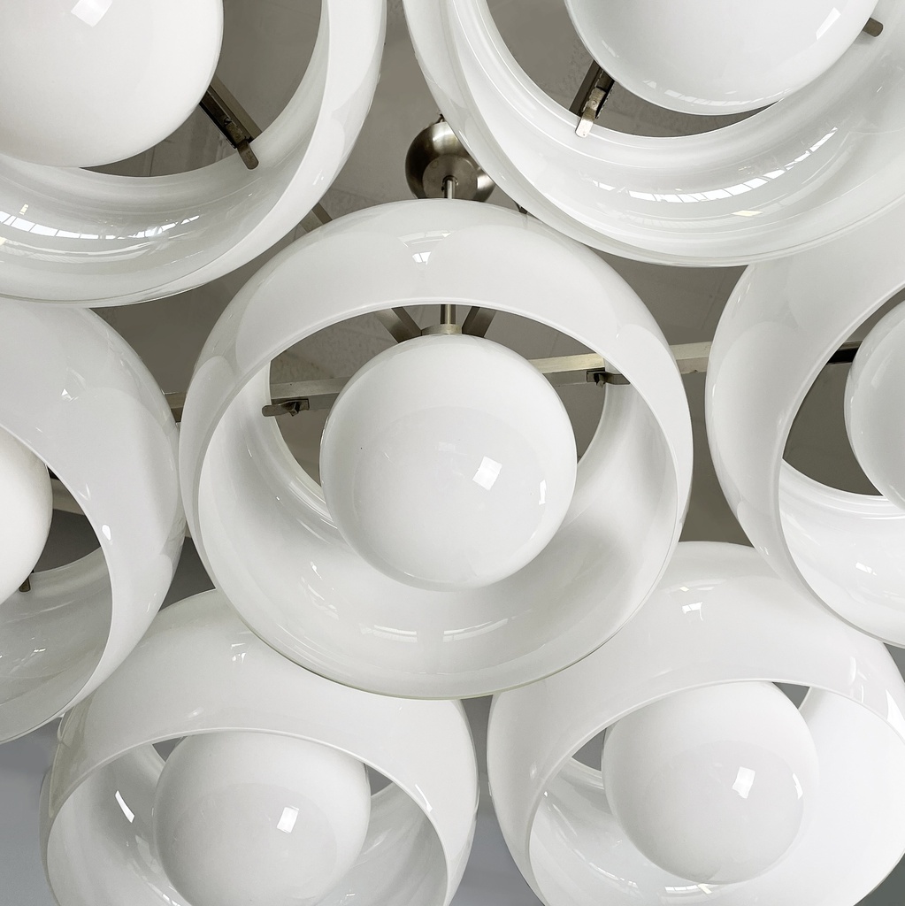 Lampadario Eptaclinio di Vico Magistretti per Artemide, 1970 ca.