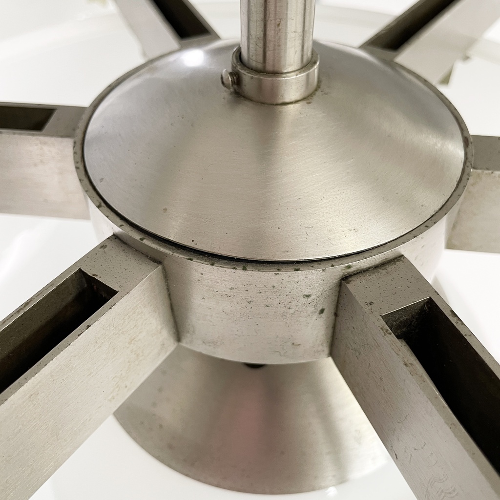 Lampadario Eptaclinio di Vico Magistretti per Artemide, 1970 ca.