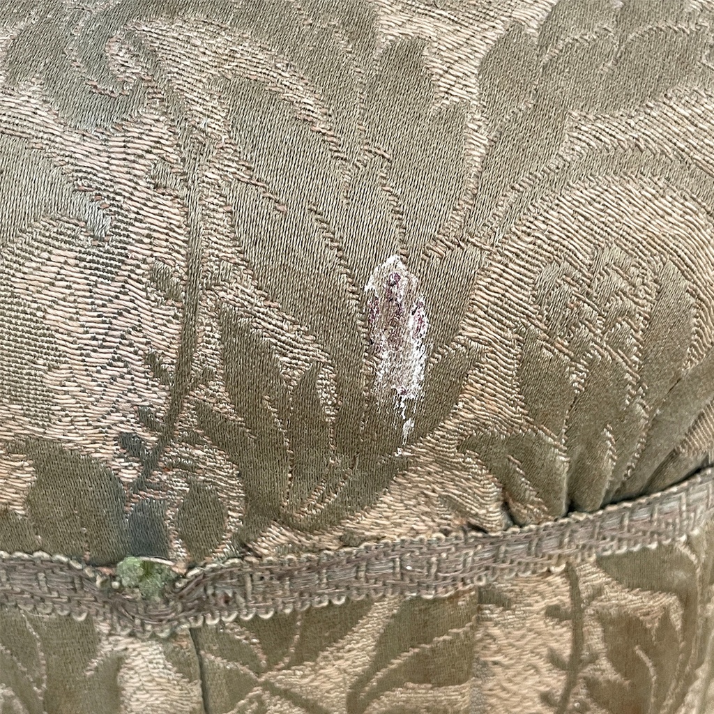 Poggiapiedi o pouf in tessuto, 1900 ca.