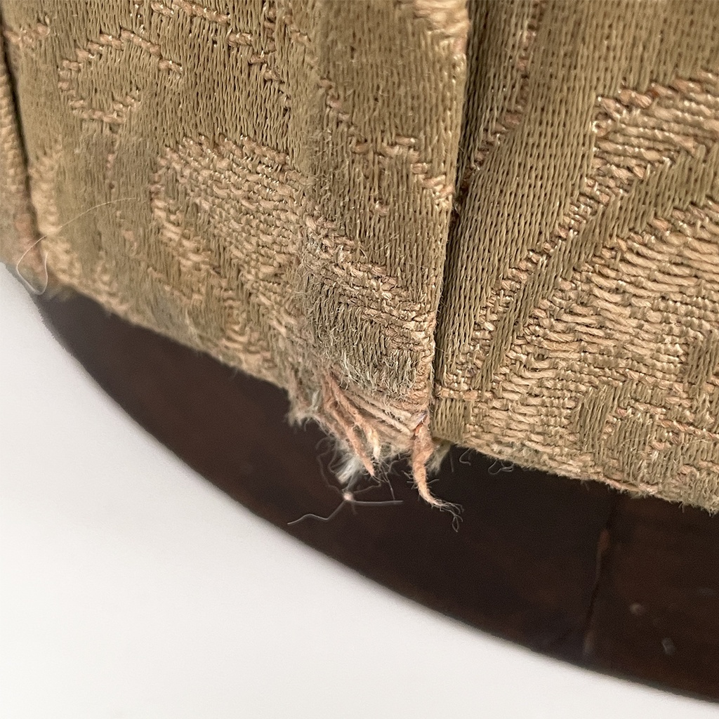 Poggiapiedi o pouf in tessuto, 1900 ca.