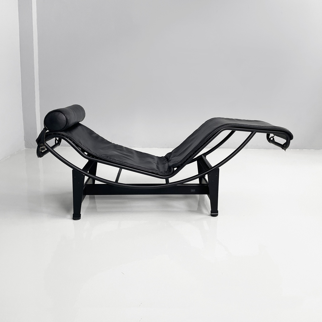 Chaise longue LC4 di Le Corbusier, Pierre Jeanneret e Charlotte Perriand per Cassina, 1980 ca.