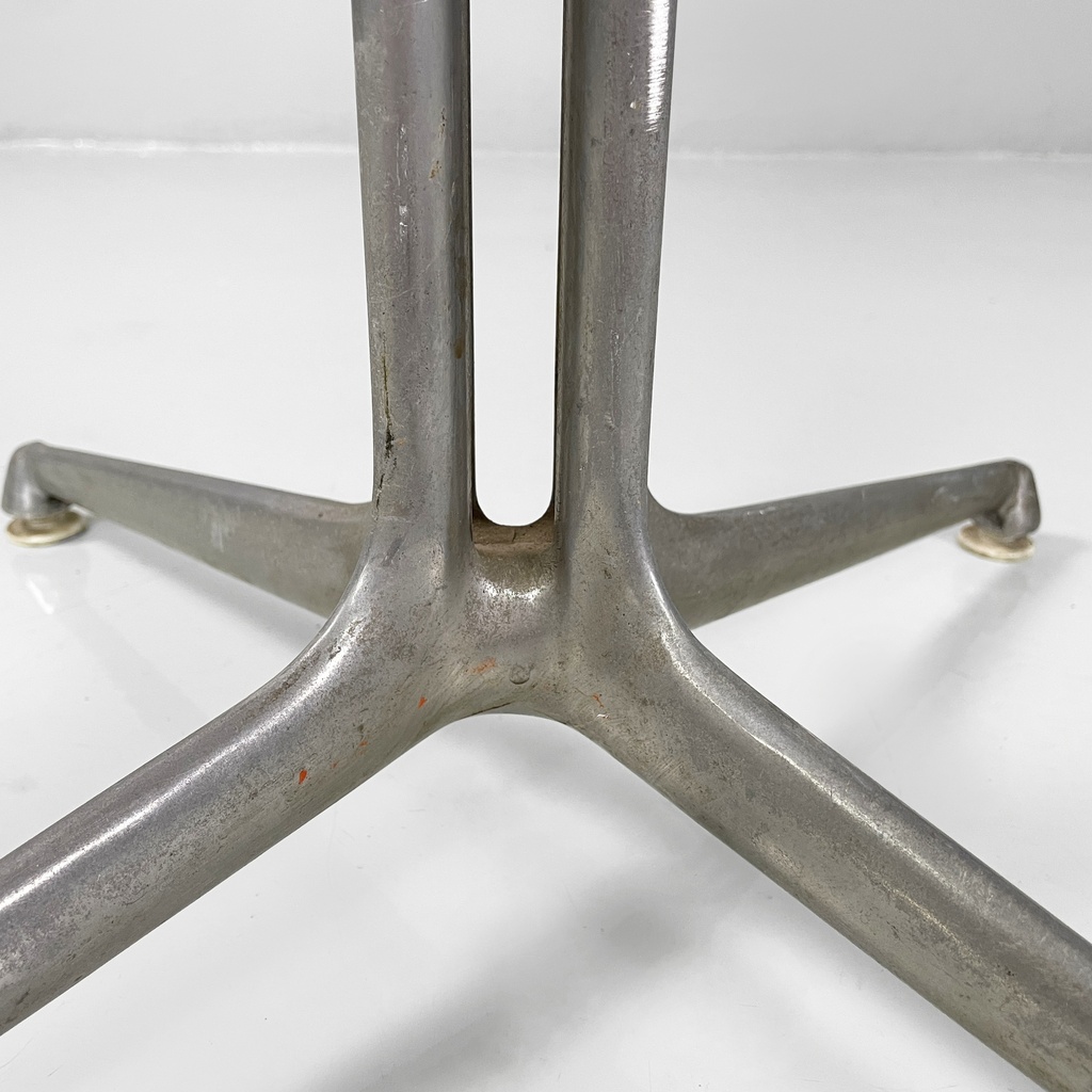 Poltrone La Fonda di Charles Eames per Herman Miller, 1960 ca.