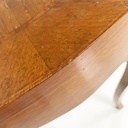 Scrivania in legno di noce, 1700 ca.