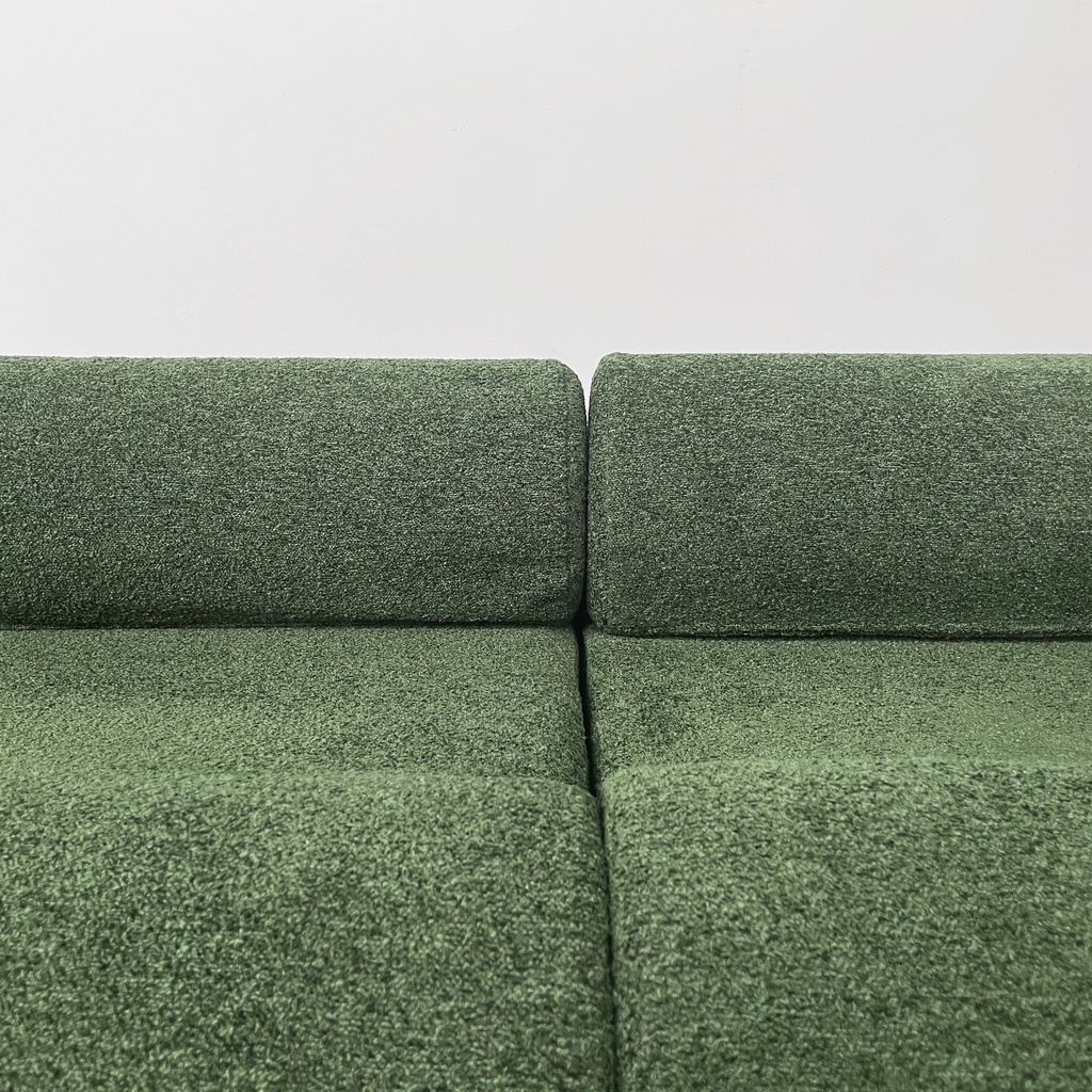 Divano modulare in tessuto verde, 2025