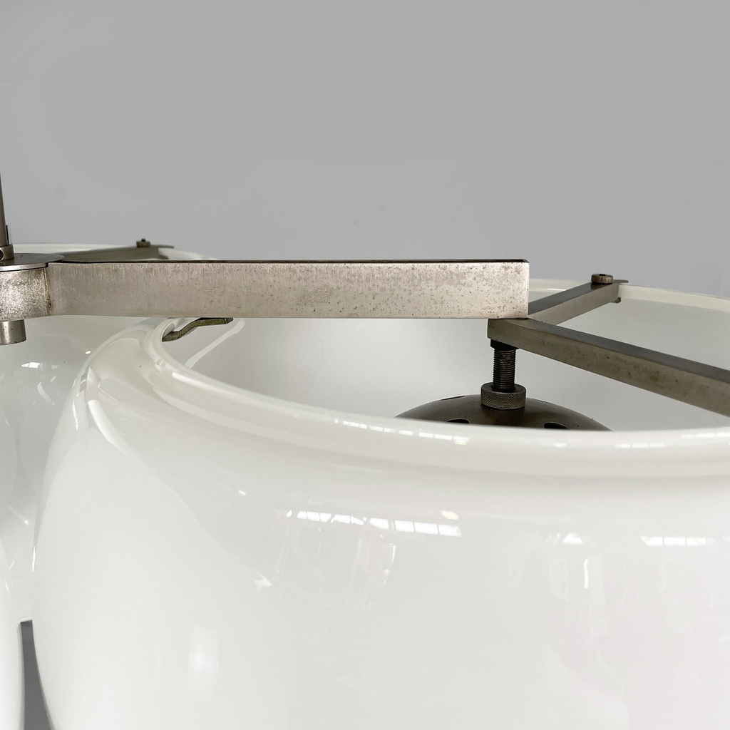 Lampadario Triclinio di Vico Magistretti per Artemide, 1970 ca.