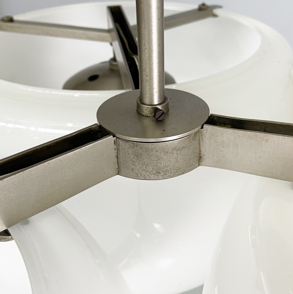 Lampadario Triclinio di Vico Magistretti per Artemide, 1970 ca.