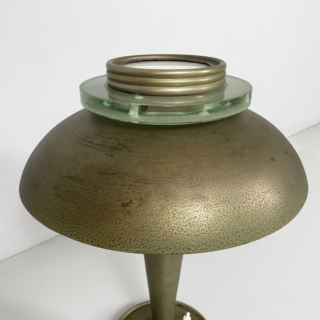 Lampada da tavolo in ottone e vetro, 1930 ca.