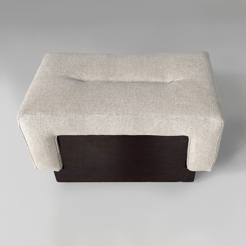 Pouf in legno e tessuto beige, 1970 ca.