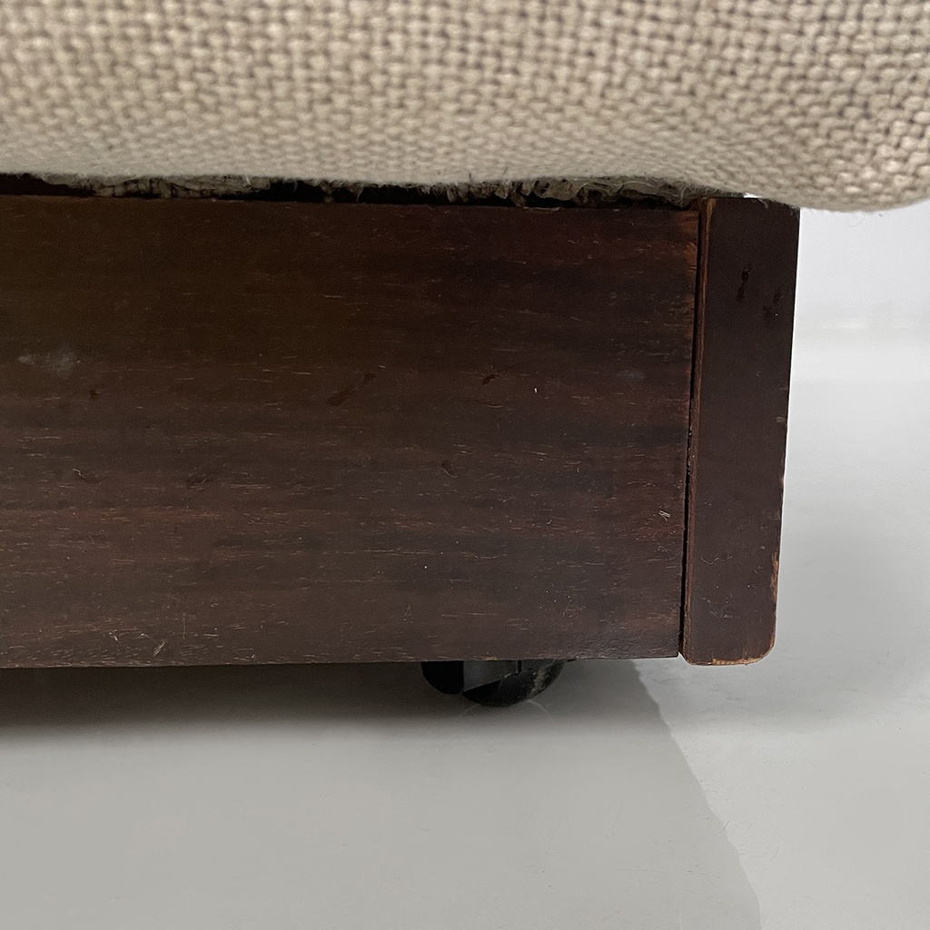 Pouf in legno e tessuto beige, 1970 ca.