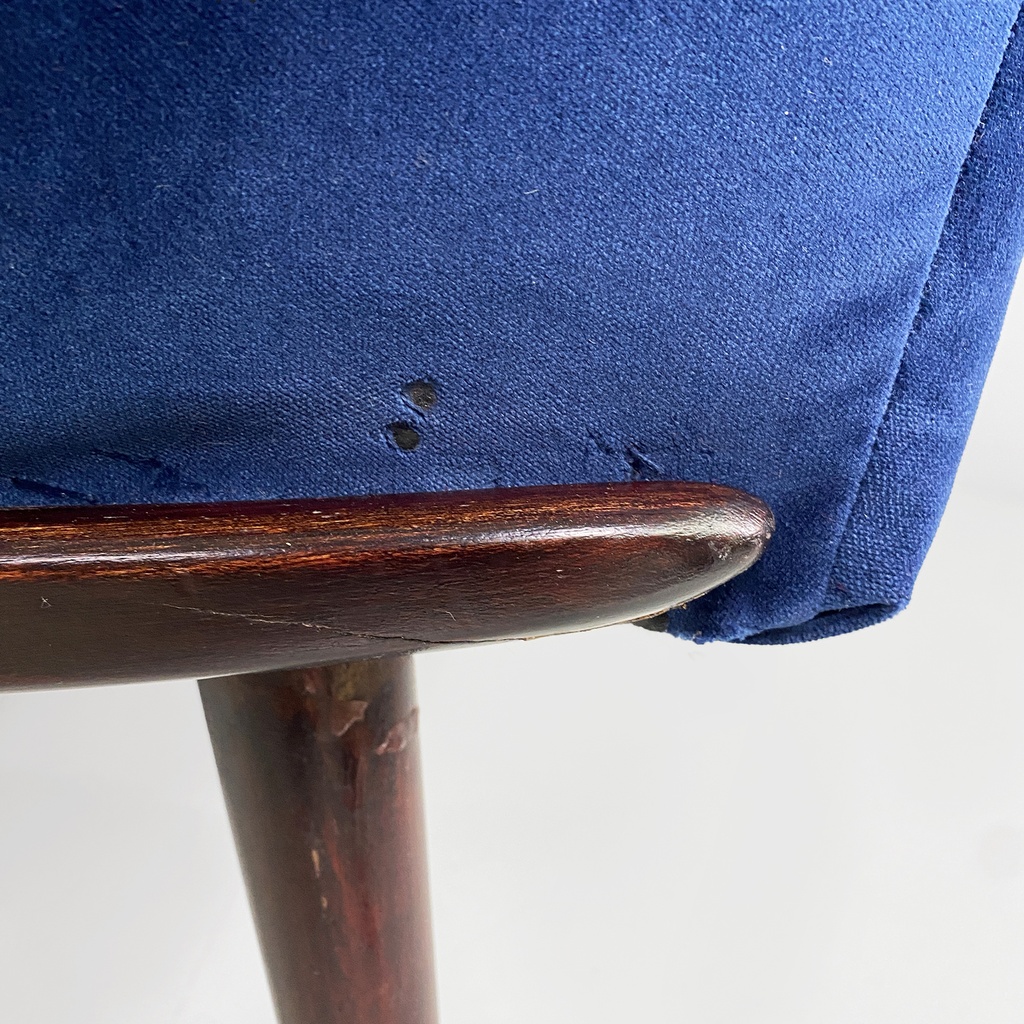 Poltrone in velluto blu e legno, 1960 ca.