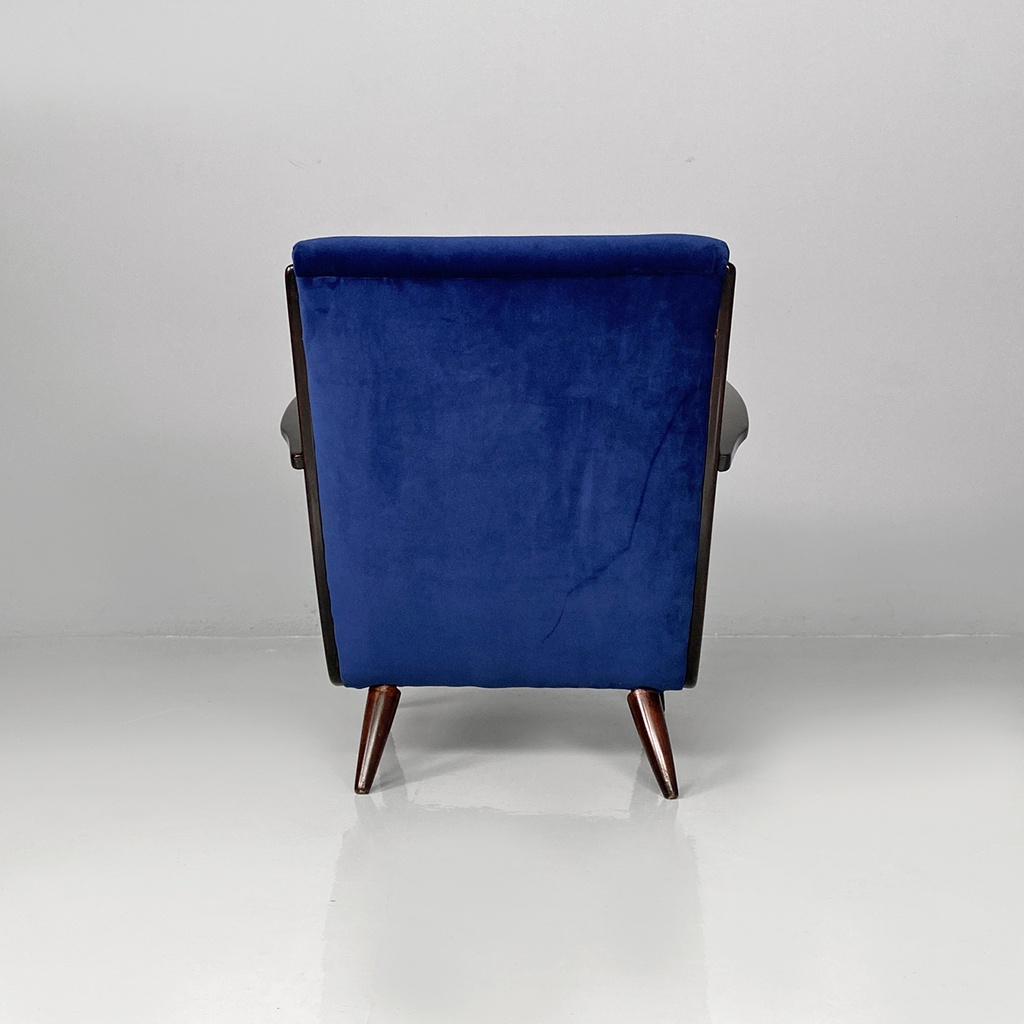 Poltrone in velluto blu e legno, 1960 ca.