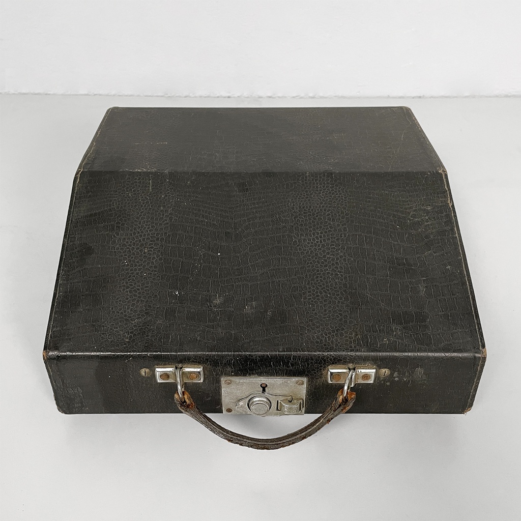 Macchina da scrivere per Continental, 1930 ca.