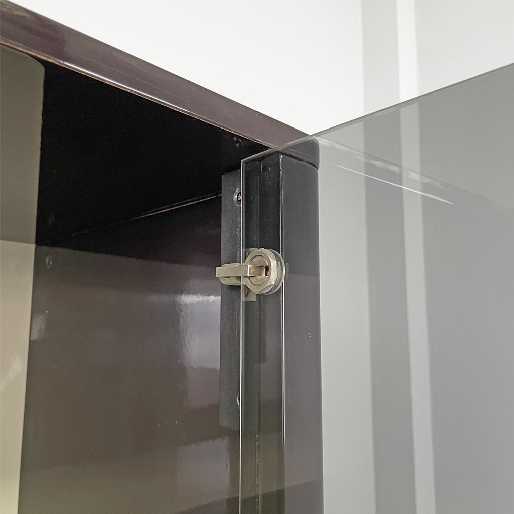 Armadio in legno laccato nero, 1970 ca.