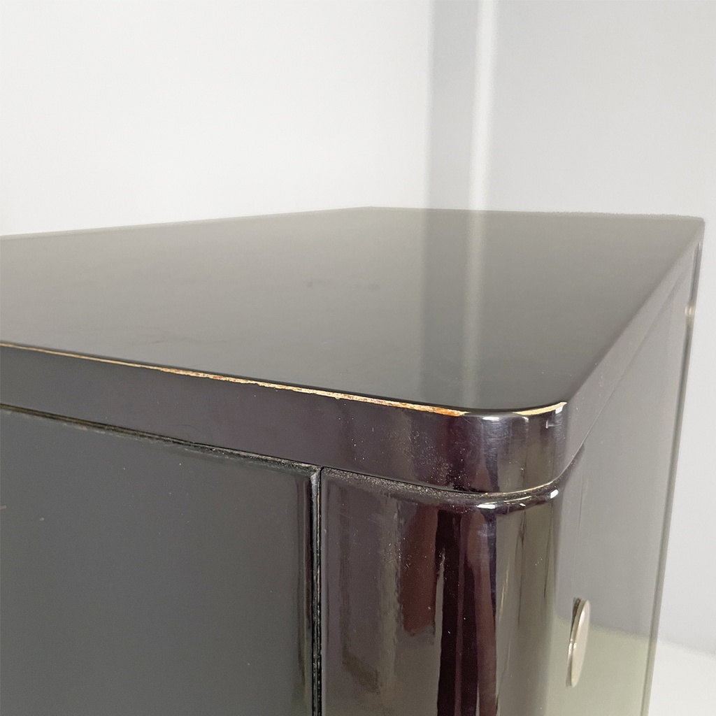 Armadio in legno laccato nero, 1970 ca.