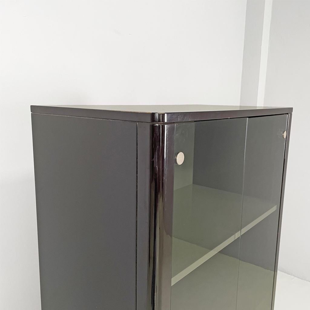 Armadio in legno laccato nero, 1970 ca.