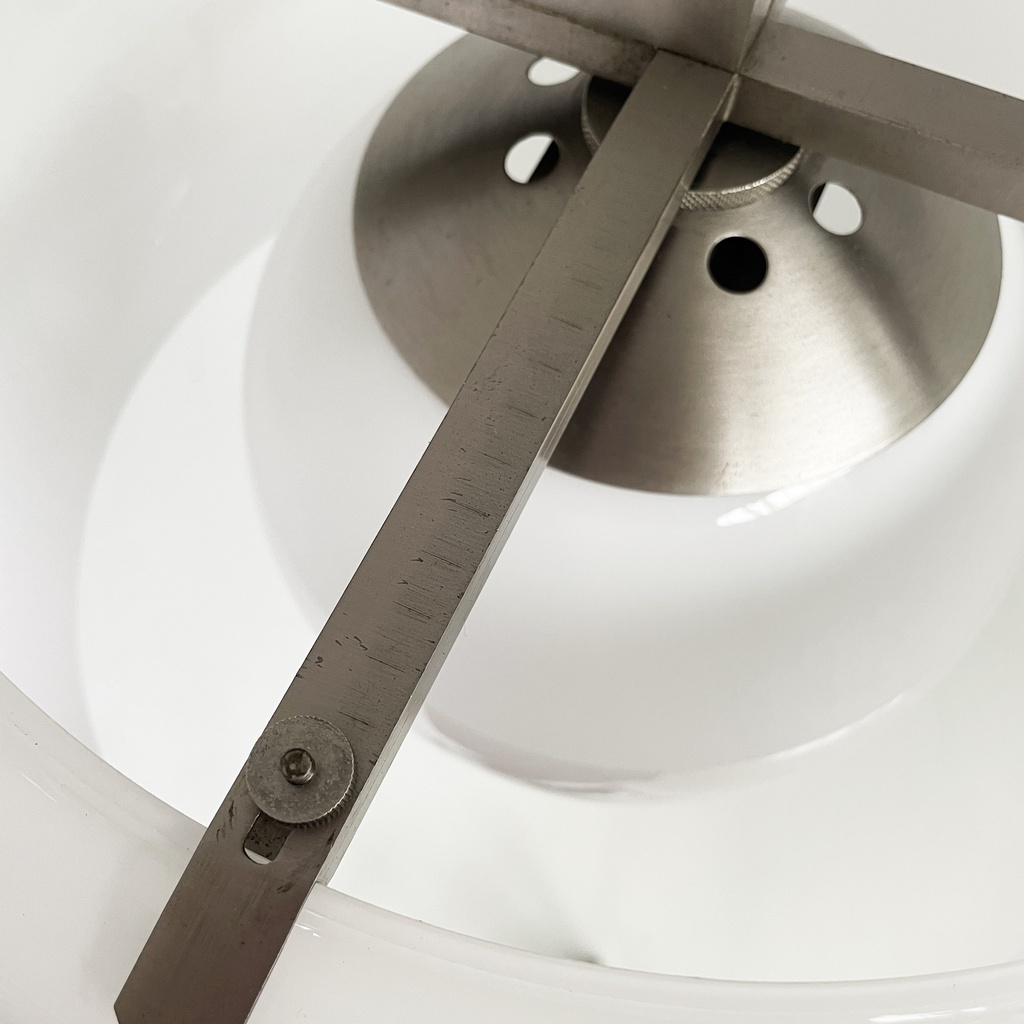 Lampadario Triclinio di Vico Magistretti per Artemide, 1970 ca.