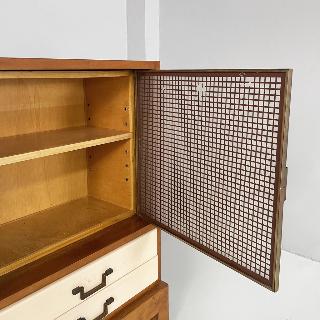 Sideboard in legno, ottone e vetro, 1940 ca.