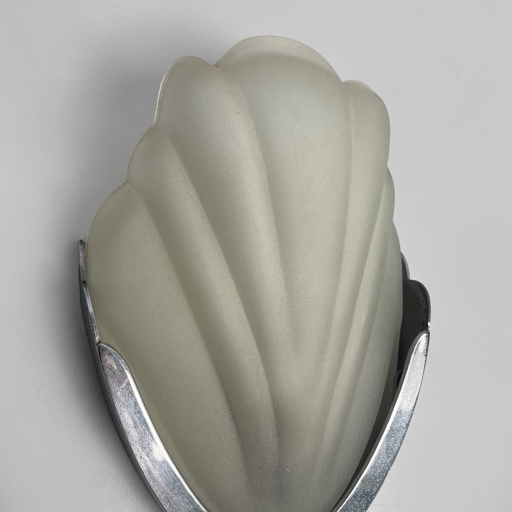 Applique a conchiglia in vetro e metallo, 1930 ca.