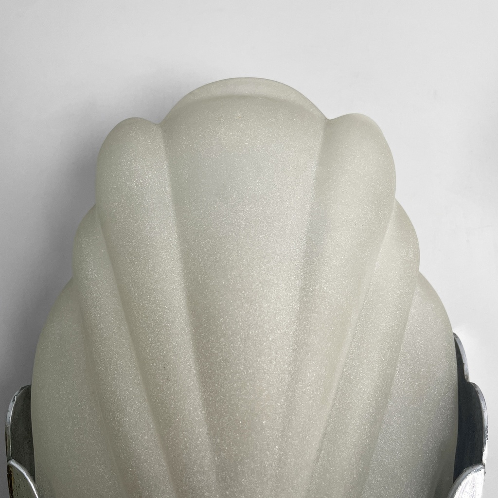 Applique a conchiglia in vetro e metallo, 1930 ca.
