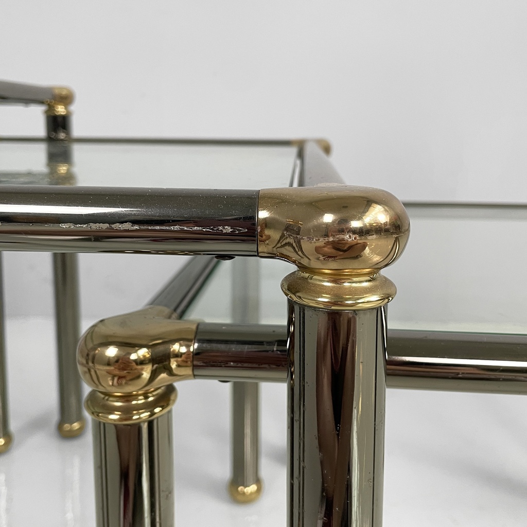 Tavoli da caffè in metallo e vetro, 1980 ca.