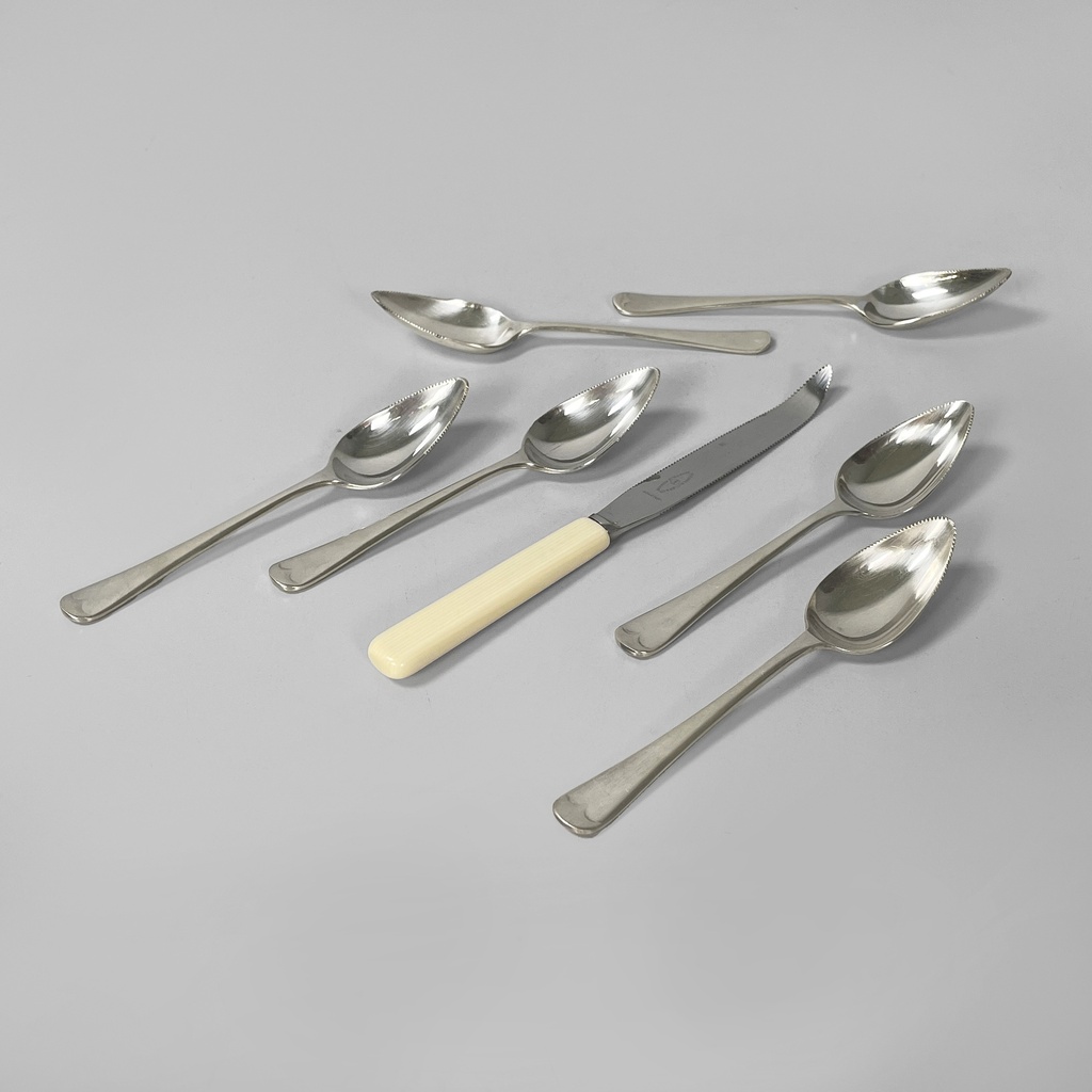 Coltello e cucchiai da pompelmo placcati argento, 1950 ca.