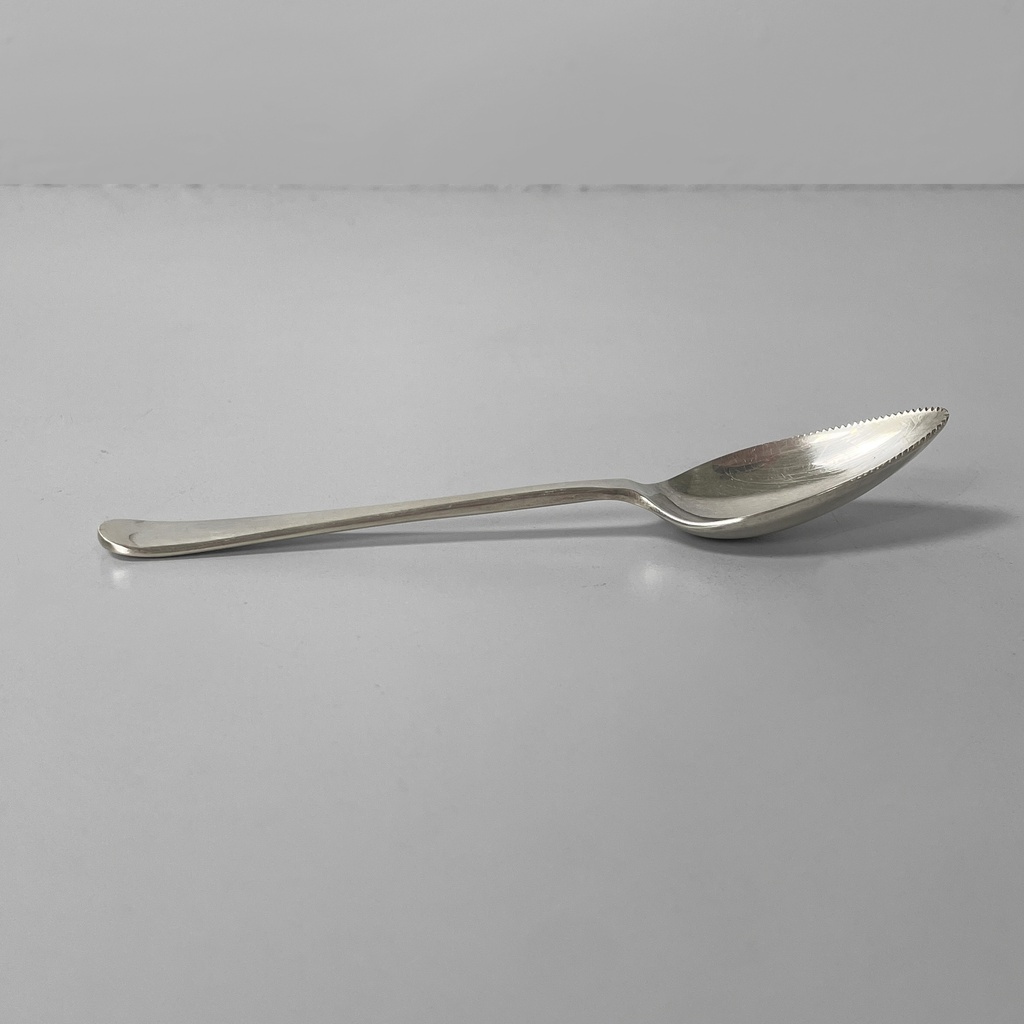 Coltello e cucchiai da pompelmo placcati argento, 1950 ca.