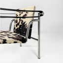 Poltrona LC1 di Le Corbusier, Pierre Jeanneret e Charlotte Perriand per Cassina