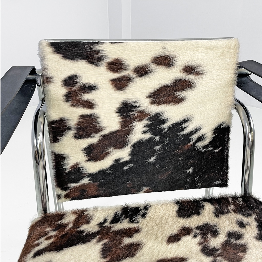 Poltrona LC1 di Le Corbusier, Pierre Jeanneret e Charlotte Perriand per Cassina