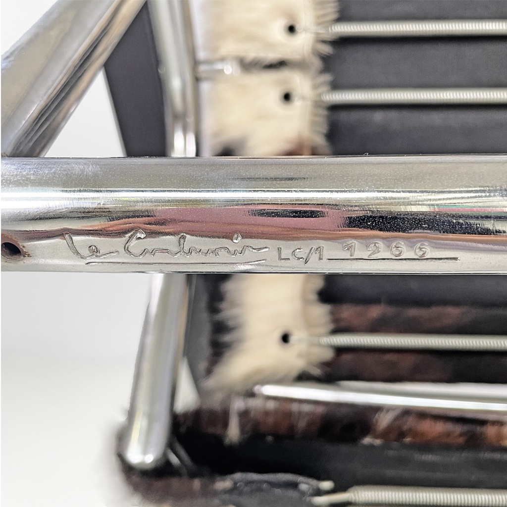 Poltrona LC1 di Le Corbusier, Pierre Jeanneret e Charlotte Perriand per Cassina