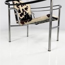 Poltrona LC1 di Le Corbusier, Pierre Jeanneret e Charlotte Perriand per Cassina