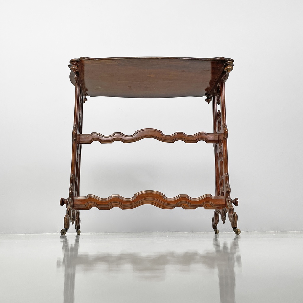 Tavolo da caffè in legno con ruote, 1800 ca.